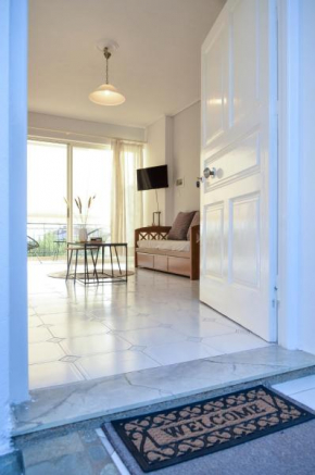 Minimal Sea House
